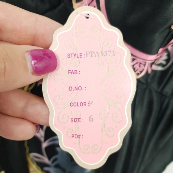 NEW Pura Vida Satin Maxi Dress Women's 6 Black Red Colorful Sexy Strappy Flowy - Picture 10 of 10